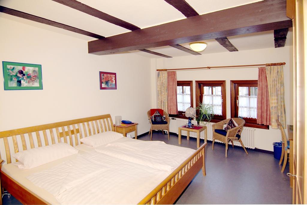 Hotel Im Hochzeitshaus Schotten Quarto foto